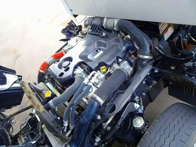 エンジンルーム|いすゞ エルフ TPG-NKR85ANの写真41