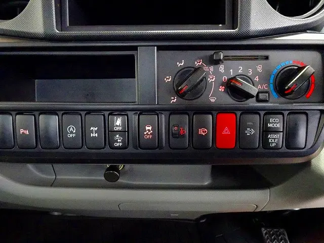 日野 デュトロ 2DG-XZU675T(4WD)の写真11