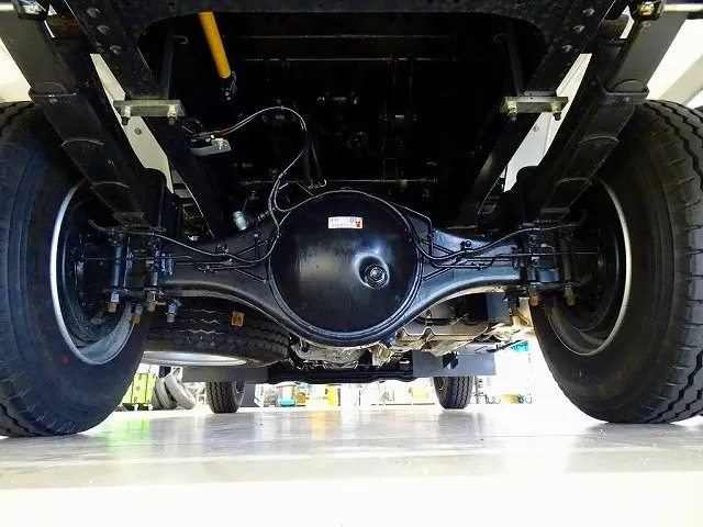 いすゞ フォワード 2RG-FRR90S3(2WD)の写真43