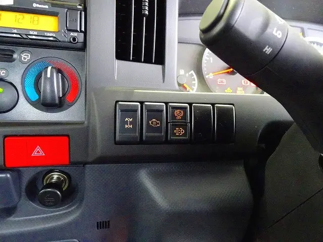 いすゞ エルフ 2PG-NKS88AD(4WD)の写真12