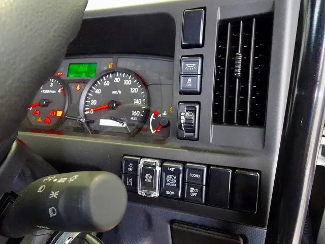 いすゞ エルフ 2PG-NKS88AD(4WD)の写真16