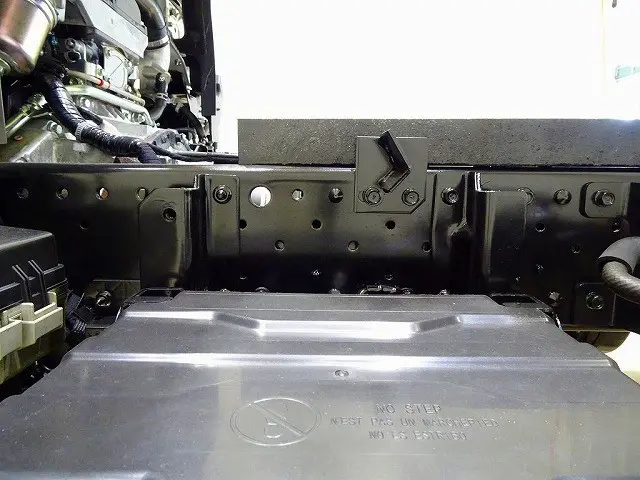 いすゞ エルフ 2PG-NKS88AD(4WD)の写真36