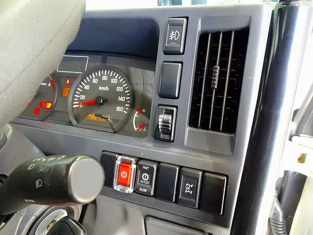 いすゞ エルフ TPG-NJR85AD(2WD)の写真19