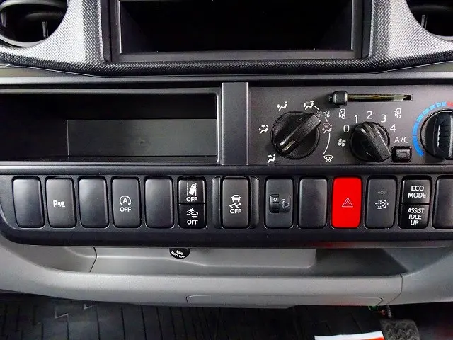 日野 デュトロ 2RG-XZU600T(2WD)の写真11