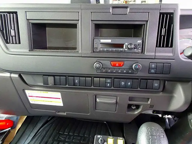 いすゞ フォワード 2RG-FRR90S3(2WD)の写真11