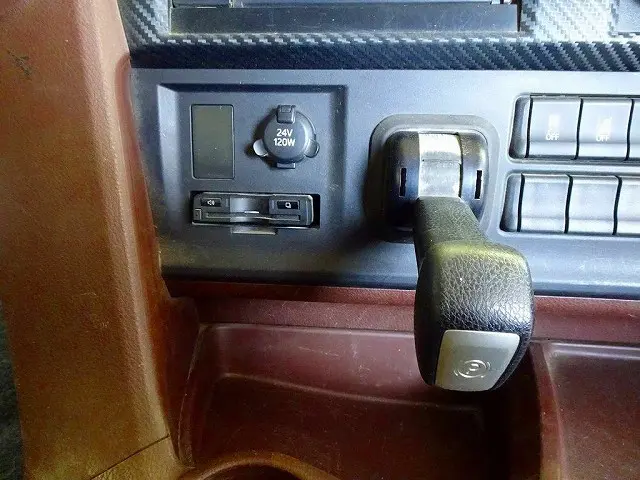 日野 プロフィア 2DG-FS1AGA(6x4)の写真15