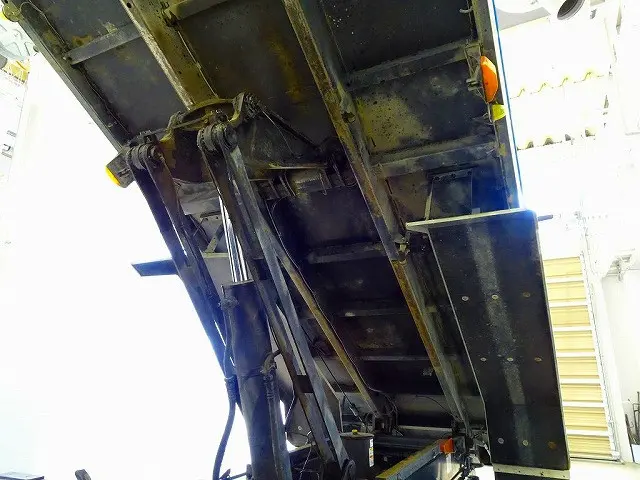 日野 プロフィア 2DG-FS1AGA(6x4)の写真38