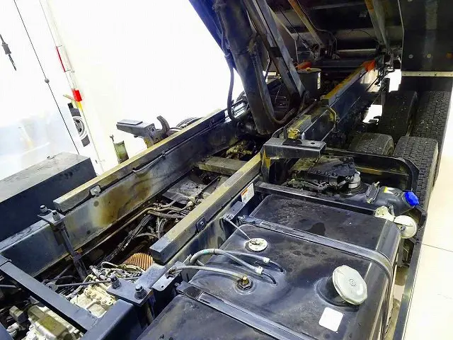 日野 プロフィア 2DG-FS1AGA(6x4)の写真39