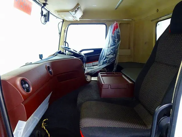 タコグラフ アドブルー ターボ T/Mリターダ デフロック クルーズコントロール ESスタート 車線逸脱警報装置 PCS アルミホイール LEDヘッドライト/フォグランプ TRC|日野 プロフィア 2DG-FS1EGA(6x4)の写真6