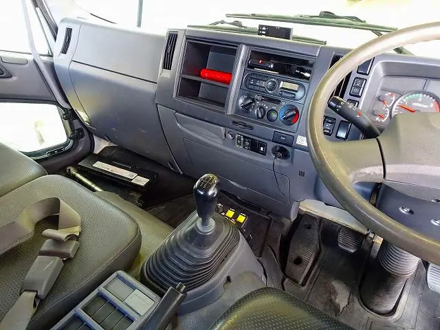 いすゞ フォワード TKG-FRR90S1(2WD)の写真10