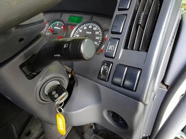 いすゞ フォワード TKG-FRR90S1(2WD)の写真19