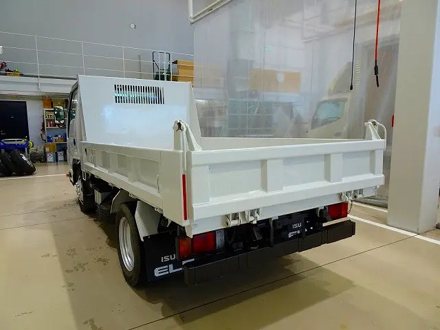 いすゞ エルフ TPG-NJR85AD(2WD)の写真4