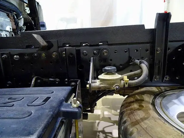いすゞ エルフ TPG-NJR85AD(2WD)の写真36
