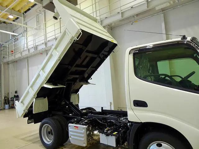 荷台内寸:305×159×32 新明和/DR2-0110SY 三方開|日野 デュトロ 2WG-XZU676P(4WD)の写真30