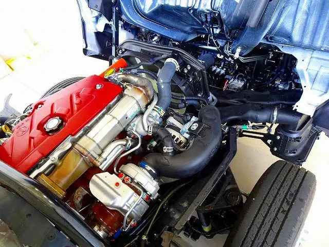 エンジンルーム|日野 デュトロ 2WG-XZU676P(4WD)の写真38