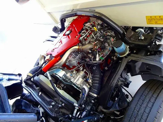 エンジンルーム|日野 デュトロ 2WG-XZU676P(4WD)の写真39