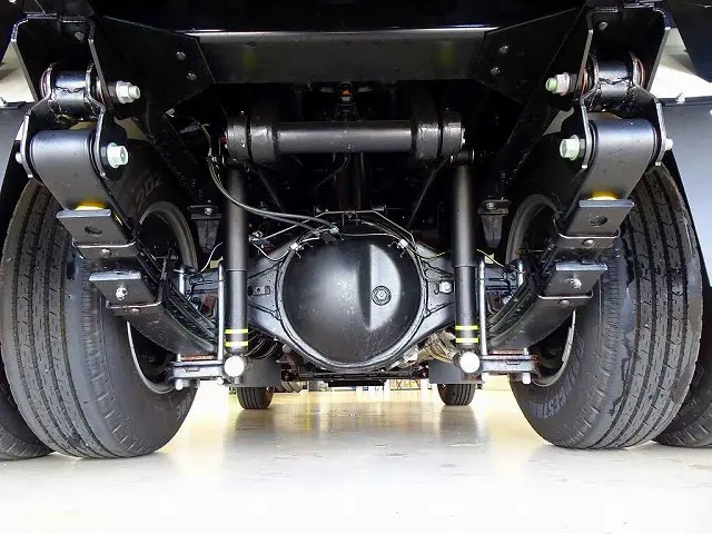 燃料タンク60L ※スペアタイヤ取付部無し|日野 デュトロ 2WG-XZU676P(4WD)の写真43
