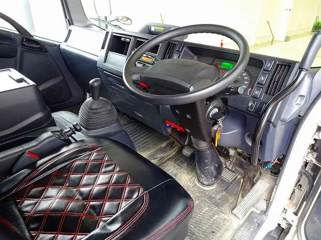 いすゞ エルフ 2RG-NPR88YN(2WD)の写真13