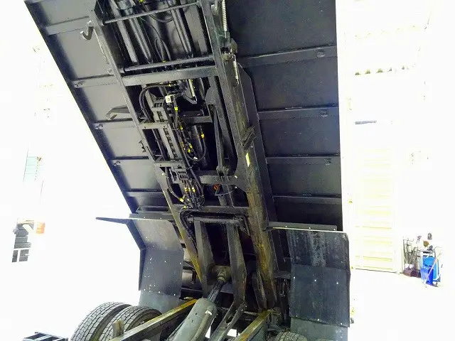 いすゞ エルフ 2RG-NPR88YN(2WD)の写真39