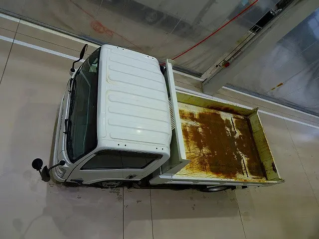 いすゞ エルフ 2RG-NPR88YN(2WD)の写真42