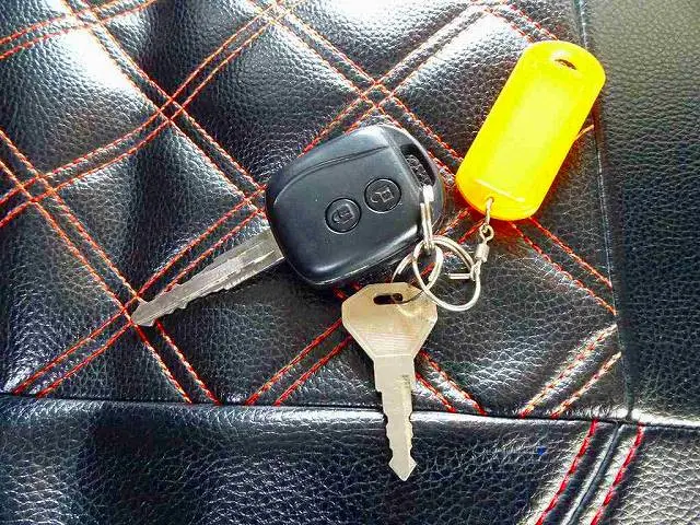 いすゞ エルフ 2RG-NPR88YN(2WD)の写真50