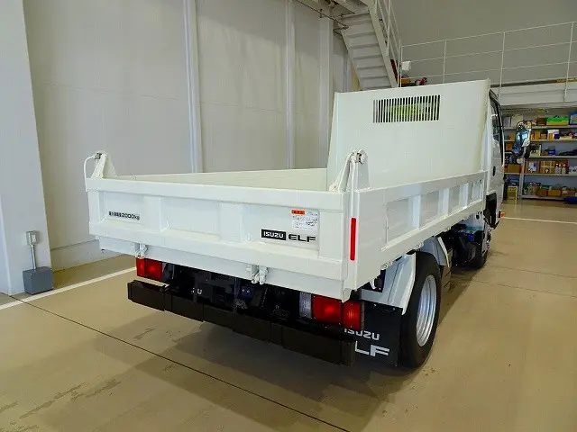 管理No.B746 R7 エルフ 2t 4WD(切替式) FFL 強化ダンプ 未使用車|いすゞ エルフ 2PG-NKS88AD(4WD)の写真3