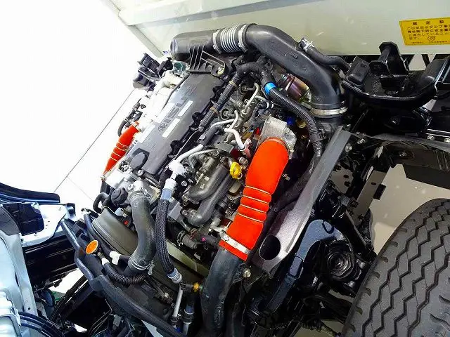 エンジンルーム|いすゞ エルフ 2PG-NKS88AD(4WD)の写真38