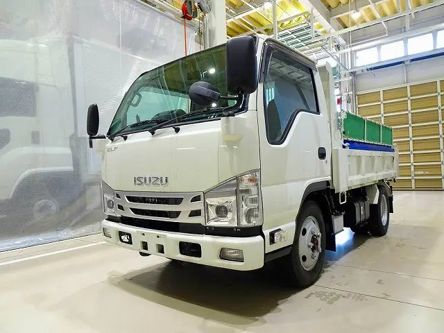 いすゞ エルフ 2PG-NKS88AN(4WD)の写真1
