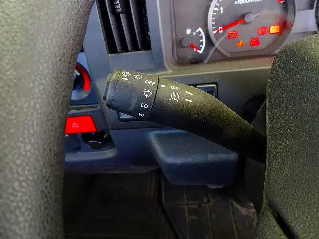 いすゞ エルフ 2PG-NKS88AN(4WD)の写真17