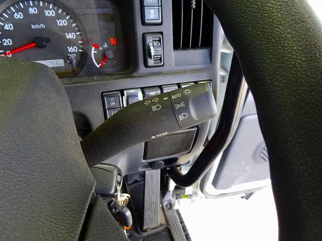 いすゞ エルフ 2PG-NKS88AN(4WD)の写真18