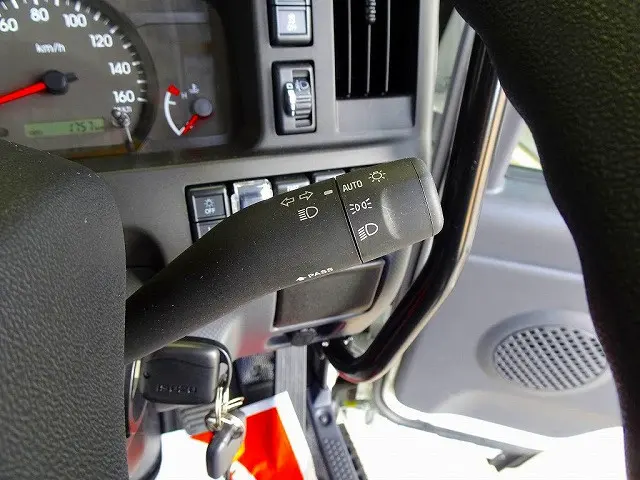いすゞ エルフ 2PG-NKS88AN(4WD)の写真18