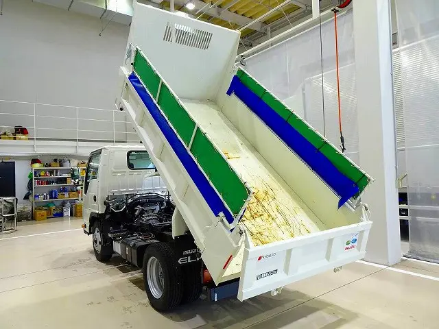 いすゞ エルフ 2PG-NKS88AN(4WD)の写真25