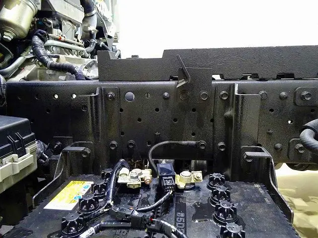 いすゞ エルフ 2PG-NKS88AN(4WD)の写真35