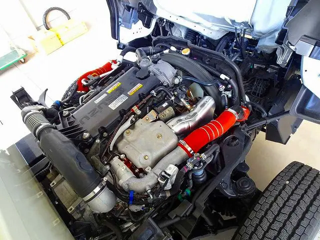 エンジンルーム|いすゞ エルフ 2PG-NKS88AN(4WD)の写真36