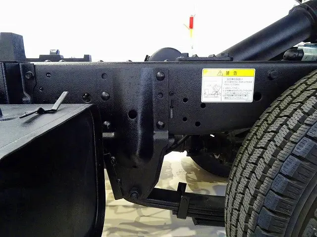 いすゞ エルフ 2PG-NKS88AN(4WD)の写真40