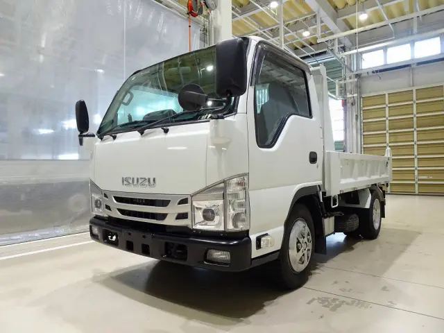 いすゞ エルフ 2RG-NKR88AD(2WD)の写真1