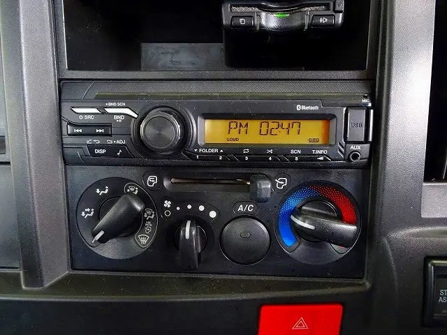 いすゞ エルフ 2RG-NKR88AD(2WD)の写真11