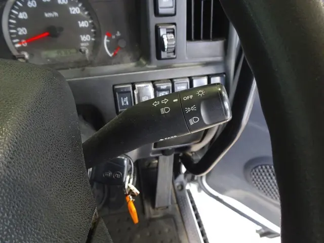 いすゞ エルフ 2RG-NKR88AD(2WD)の写真19