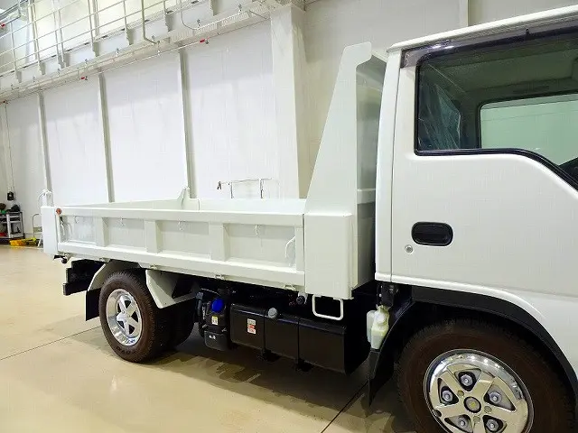 荷台内寸:305×160×37 極東開発/DD02-31 三方開 左右アオリ外側後方反射板1対|いすゞ エルフ 2RG-NKR88AD(2WD)の写真21
