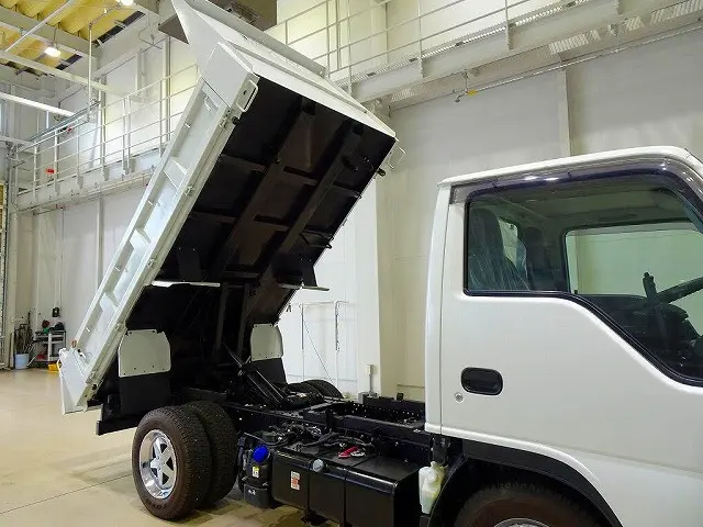 荷台内寸:305×160×37 極東開発/DD02-31 三方開 左右アオリ外側後方反射板1対|いすゞ エルフ 2RG-NKR88AD(2WD)の写真30