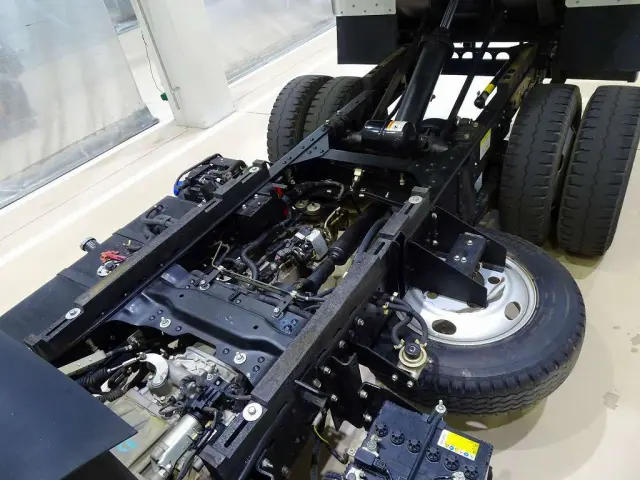 いすゞ エルフ 2RG-NKR88AD(2WD)の写真34