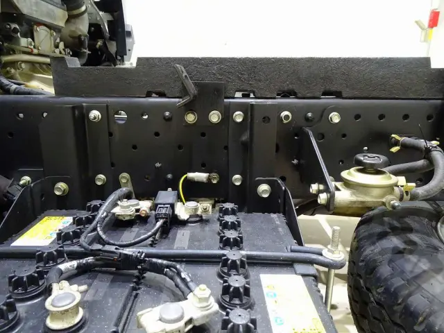 いすゞ エルフ 2RG-NKR88AD(2WD)の写真37