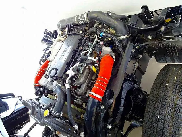 エンジンルーム|いすゞ エルフ 2RG-NKR88AD(2WD)の写真39
