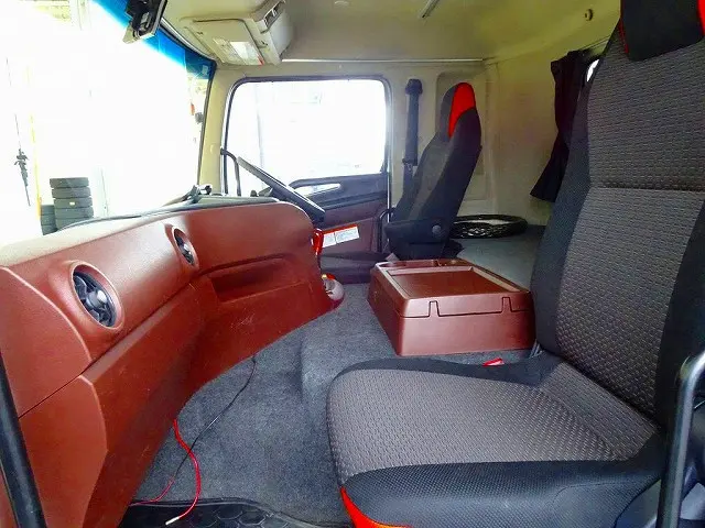 日野 プロフィア 2DG-FS1AGA(6x4)の写真8