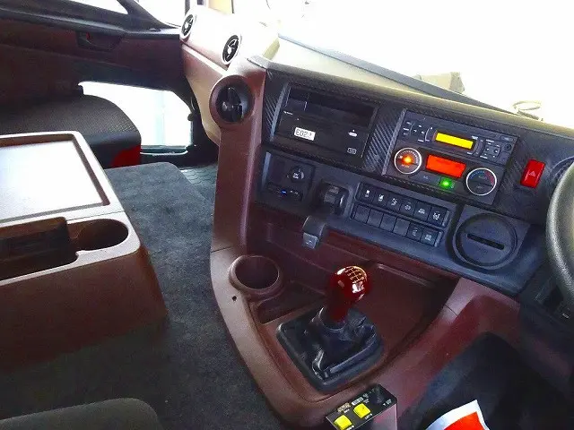 日野 プロフィア 2DG-FS1AGA(6x4)の写真10