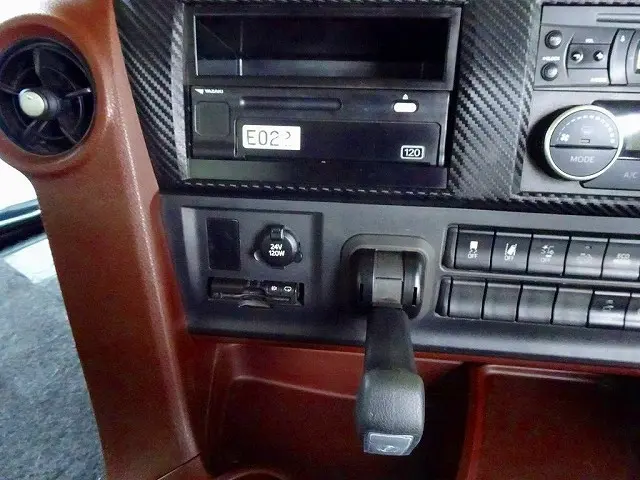 日野 プロフィア 2DG-FS1AGA(6x4)の写真12