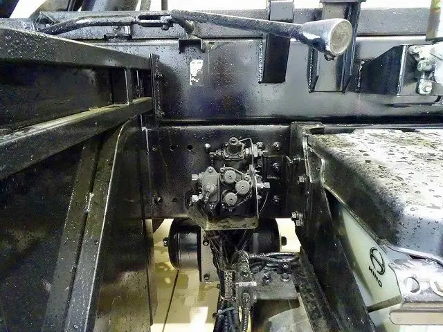 日野 プロフィア 2DG-FS1AGA(6x4)の写真47