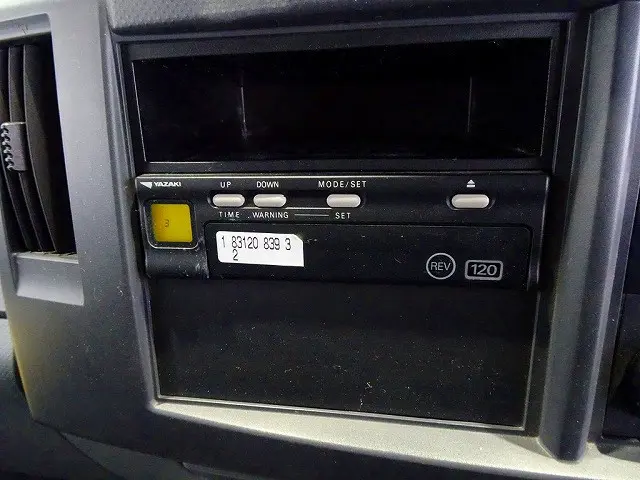 いすゞ フォワード TKG-FRR90S2(2WD)の写真11