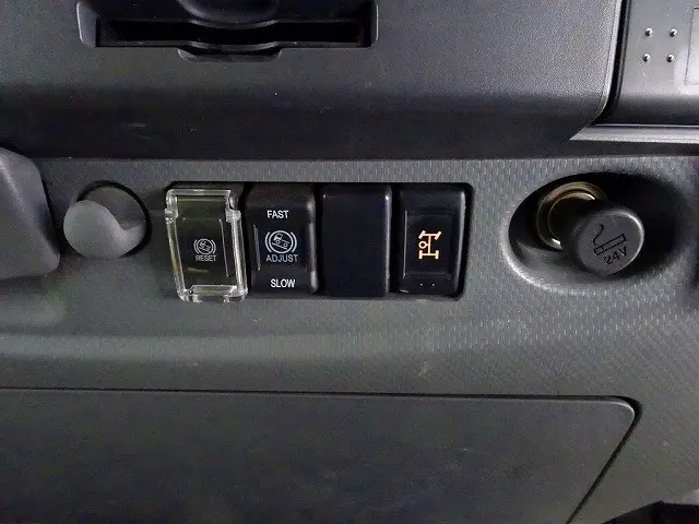 いすゞ フォワード TKG-FRR90S2(2WD)の写真13