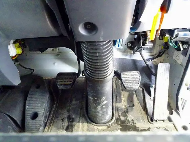 いすゞ フォワード TKG-FRR90S2(2WD)の写真16